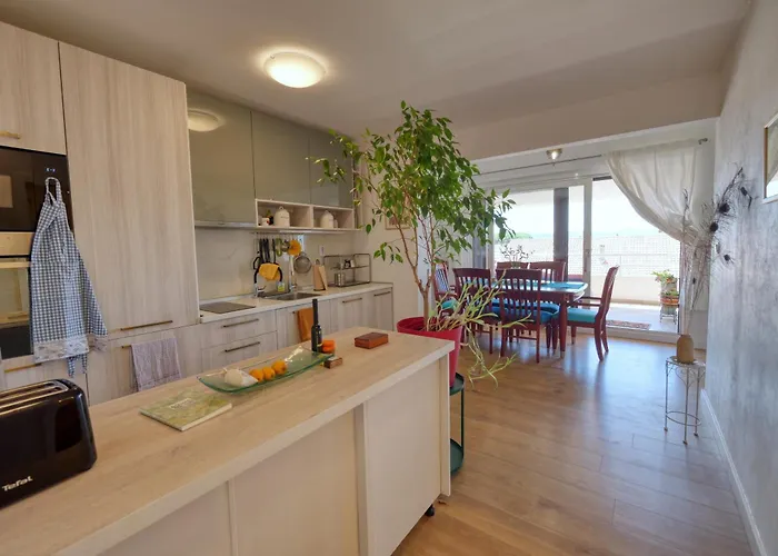 Eco Friendly Artemisia Apartment