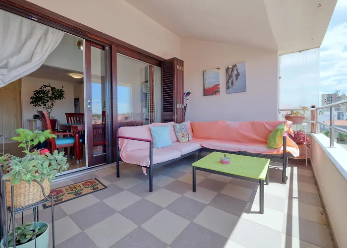 Eco Friendly Artemisia *