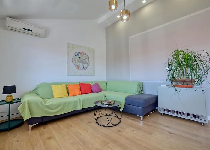 Apartment Eco Friendly Artemisia