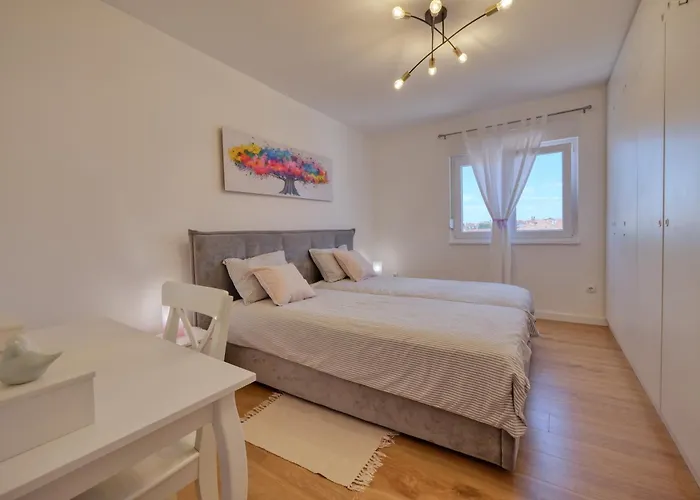 Eco Friendly Artemisia Apartment *