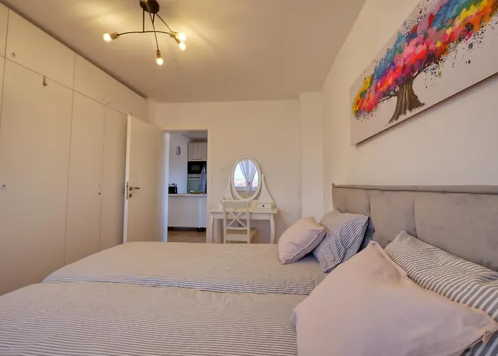 Eco Friendly Artemisia *